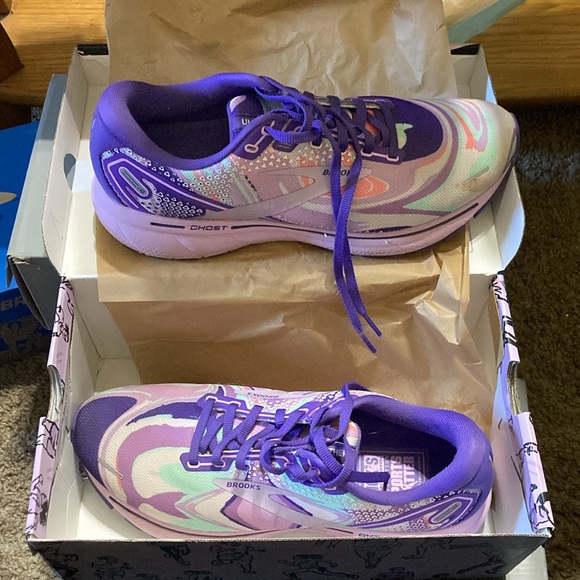 Brooks Ghost 14 Women’s Walking shoes Size US 11b - Picture 2 of 3